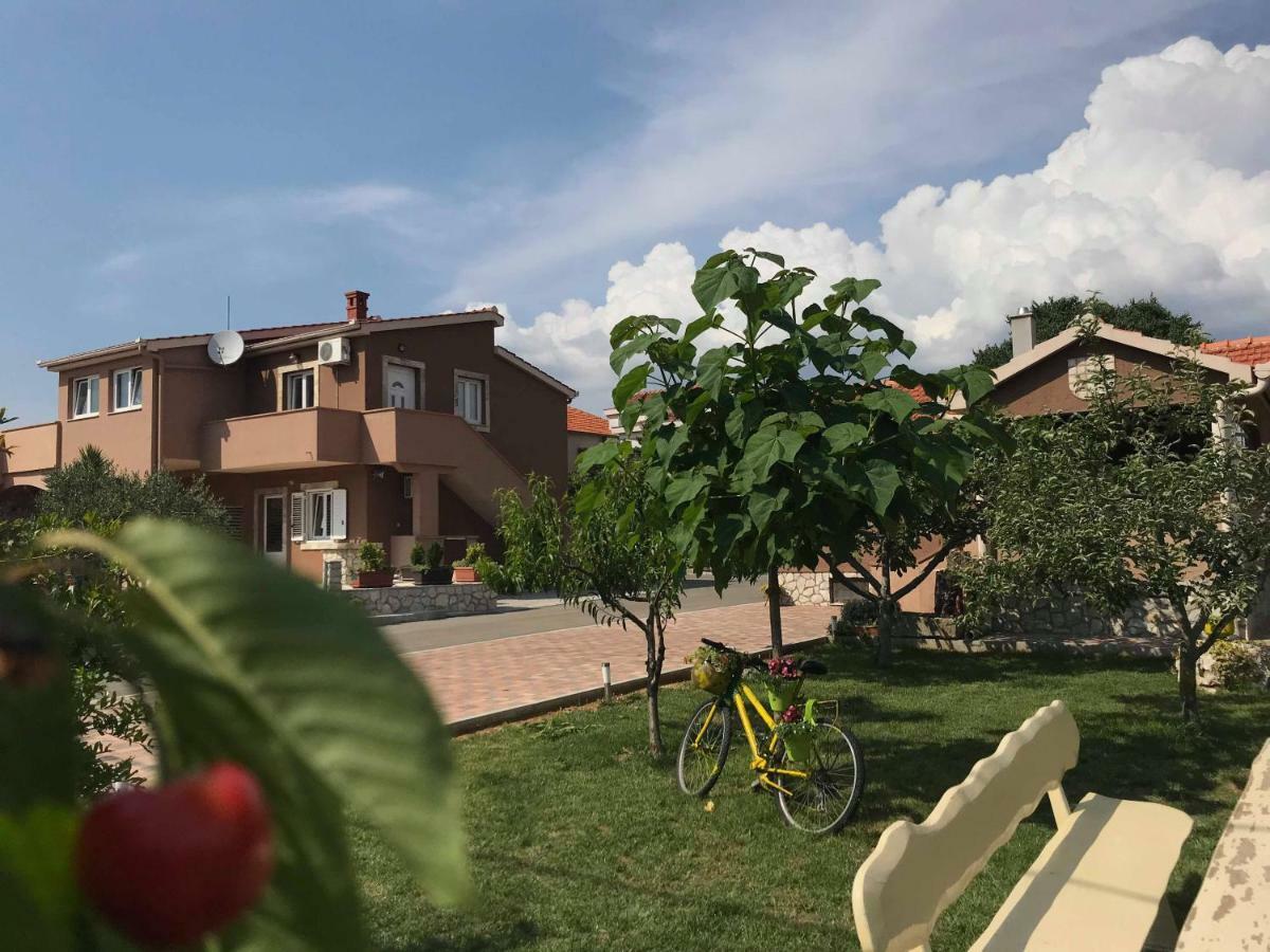 Apartmani Goga Biograd Na Moru Eksteriør bilde